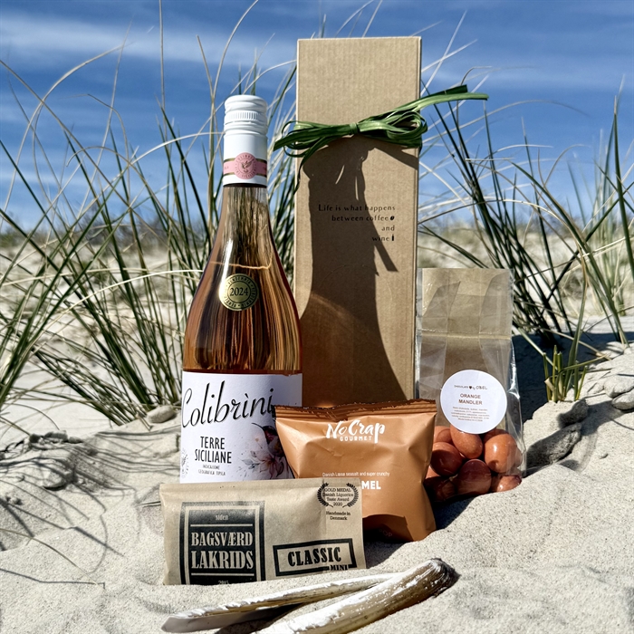 ROSÉ SOMMAR PRESENTER